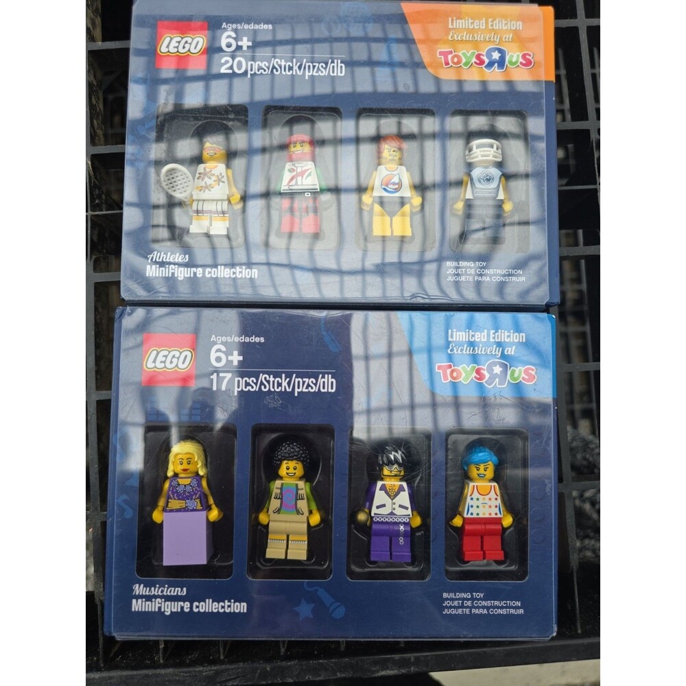 LEGO TOYSRUS Bricktober 2016 Limited Edition Year Retired: 2016 - Picture 2 of 11